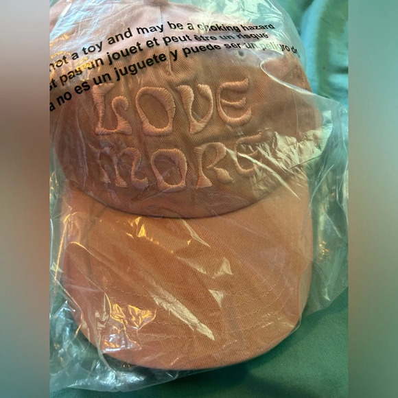 NWT Spiritual Gangster Canvas Dad Hat Love More - Picture 4 of 5